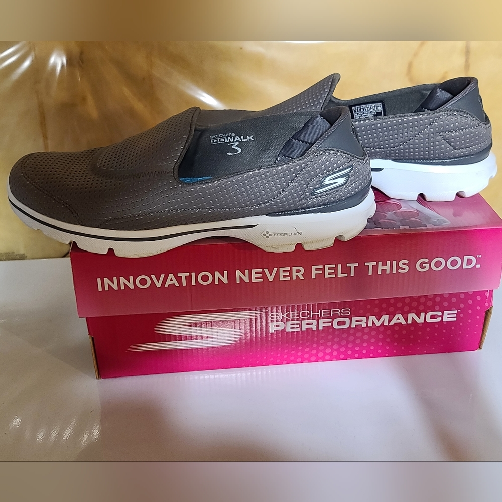 Skechers Go Walk 3 Slip on Shoes, 7, Charcoal